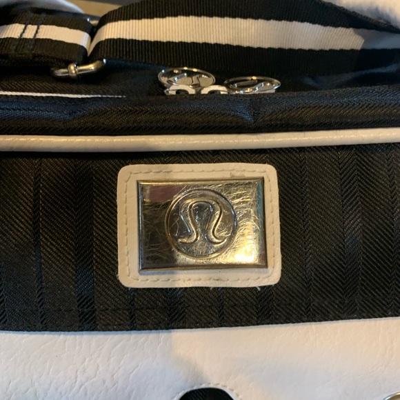 biggest lululemon backpack Athletica New Crew (Black): Clothing, Shoes & Jewelry Size:18 Inch Width Nike KD 7 Weatherman And Small Essentials mini packs